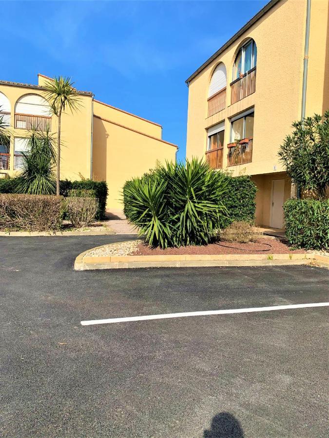 Appartement Cosy A Deux Pas Du Port Saint-Cyprien  Exterior photo